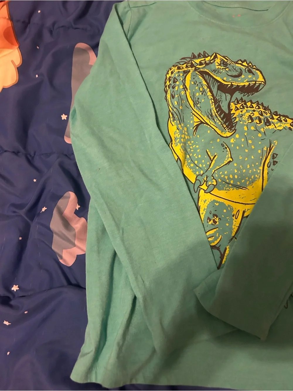 Boys Size M 8/10 Cat & Jack Long Sleeve Dinosaur Themed Shirt